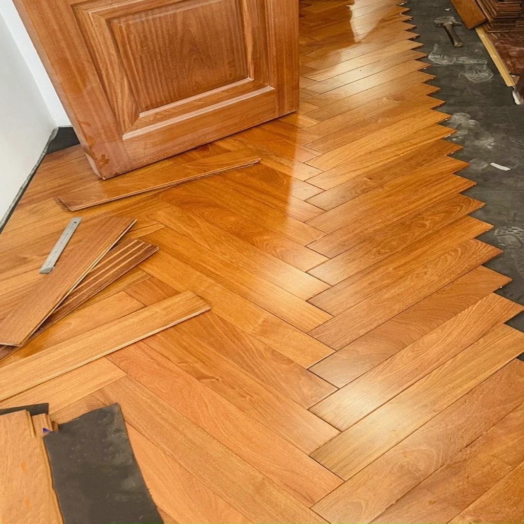 Sàn Gỗ Xương Cá Meta Floor 8mm XC-F06