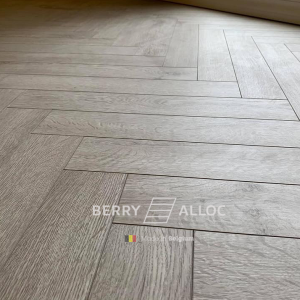 Sàn Gỗ Xương Cá Berry Alloc 8mm – 62001192 & 62001168