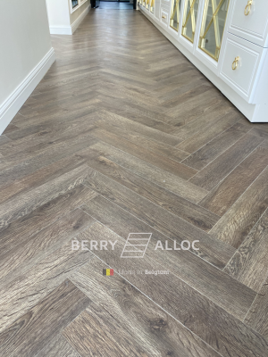 Sàn Gỗ Xương Cá Berry Alloc 8mm