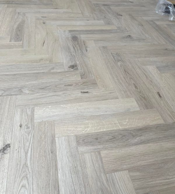 Sàn Gỗ Xương Cá Berry Alloc 12mm