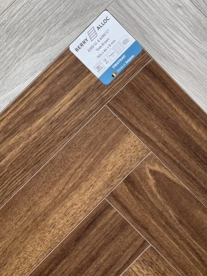 Sàn Gỗ Xương Cá Berry Alloc 8mm - 2166
