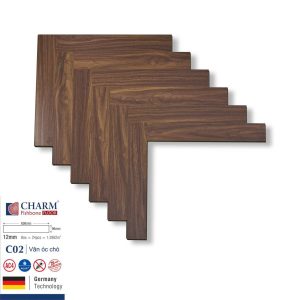 Sàn Gỗ Xương Cá Charm Cốt Xanh 12mm C02