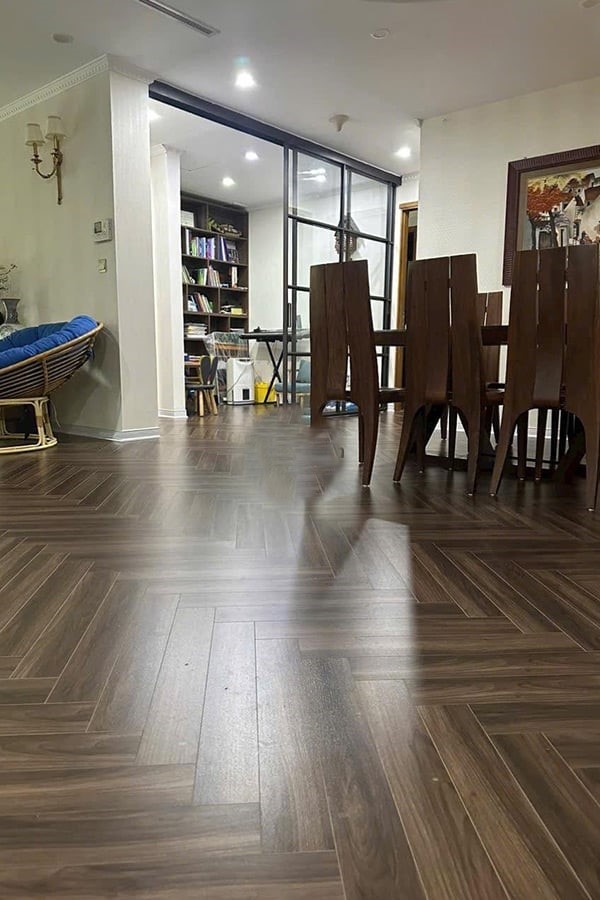 Sàn gỗ xương cá KAMPONG 12mm XC93
