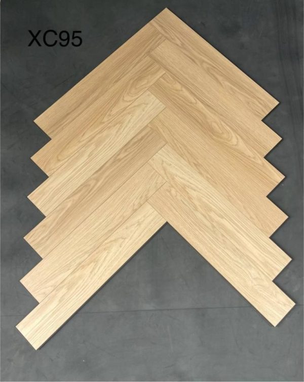 Sàn gỗ xương cá KAMPONG 12mm XC95