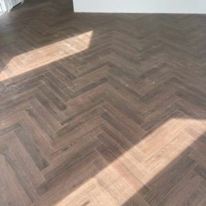 Sàn gỗ xương cá Mido Wood M88